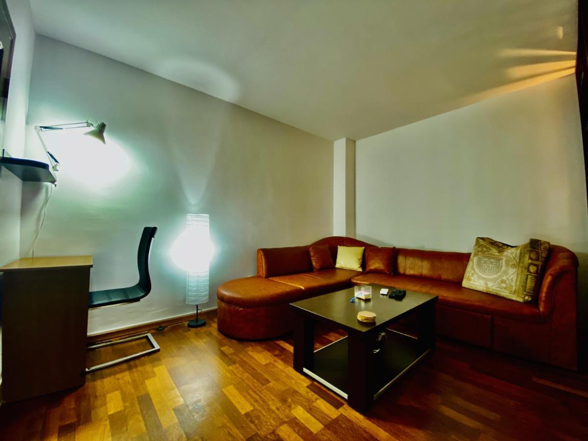 Central & Comfortable Studio 特尔戈维什泰 外观 照片
